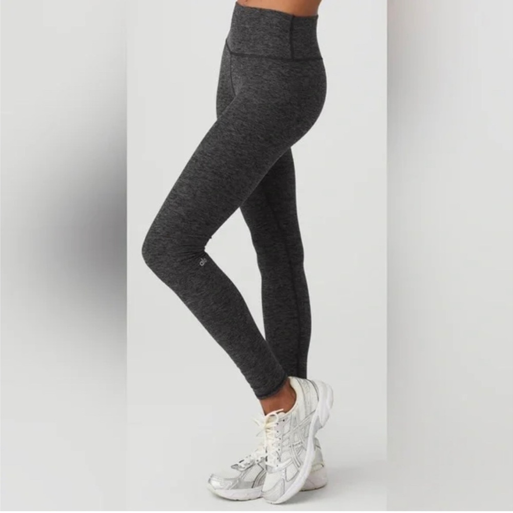 NWOT ALO Yoga Alosoft 7/8 Highlight Legging- Size Small